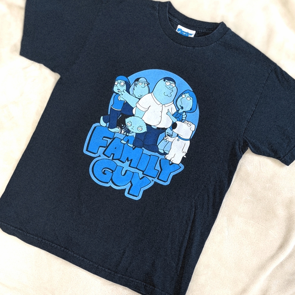 Men's Family Guy Logo Tee